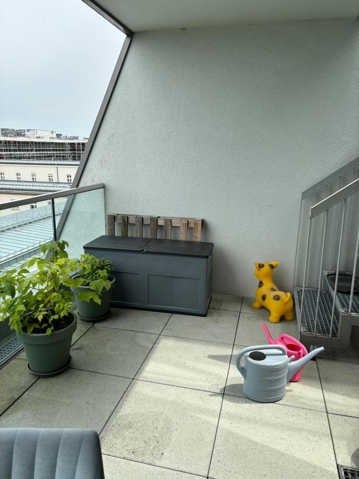 Wunderschoenes In Einem Grossen Neben Dem Brandenburger Tor Und Vom Adlon Accommodatie bij particulieren